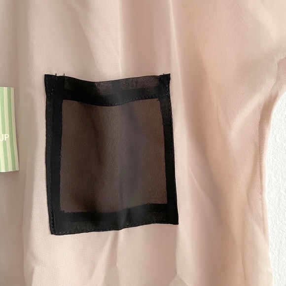 NWT NICE CLAUP Pink Blouse with Black Collar - Picture 3 of 9